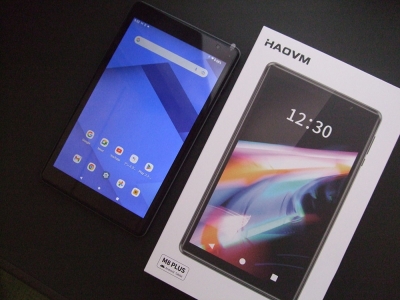 Androidタブレット HAOVM M8 Plus 本体と箱　その２