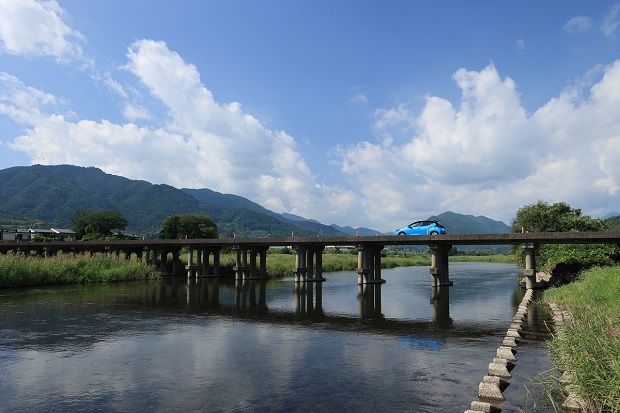 勝浦川　潜水橋