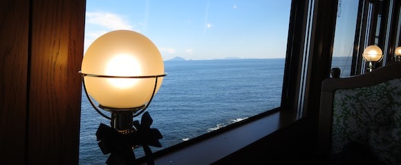 ロイヤルエクスプレス車窓からの伊豆諸島
