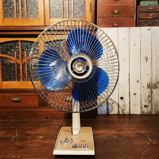 昭和レトロな扇風機 三菱電機”” 日栄電機””   [雑貨
