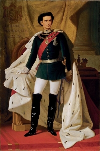 König_Ludwig_II_von_Bayern_in_Generalsuniform_mit_dem_Krönungsmantel